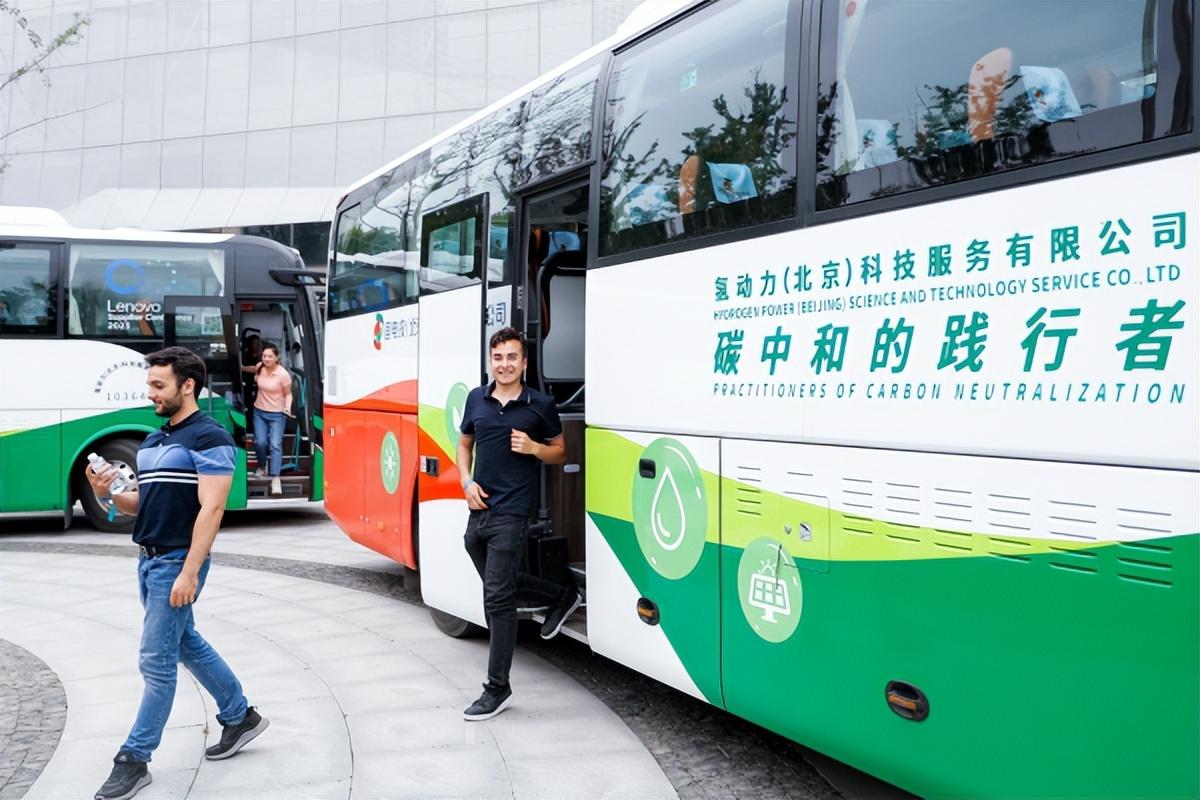 二月最新日历，自然美景探寻之旅启程时刻！