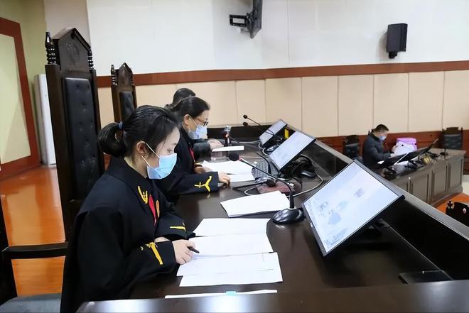 恋夜直播，倡导健康网络生态，共同抵制低俗文化