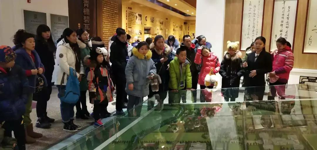 探索时代变迁背景下的征文新动向与趋势分析