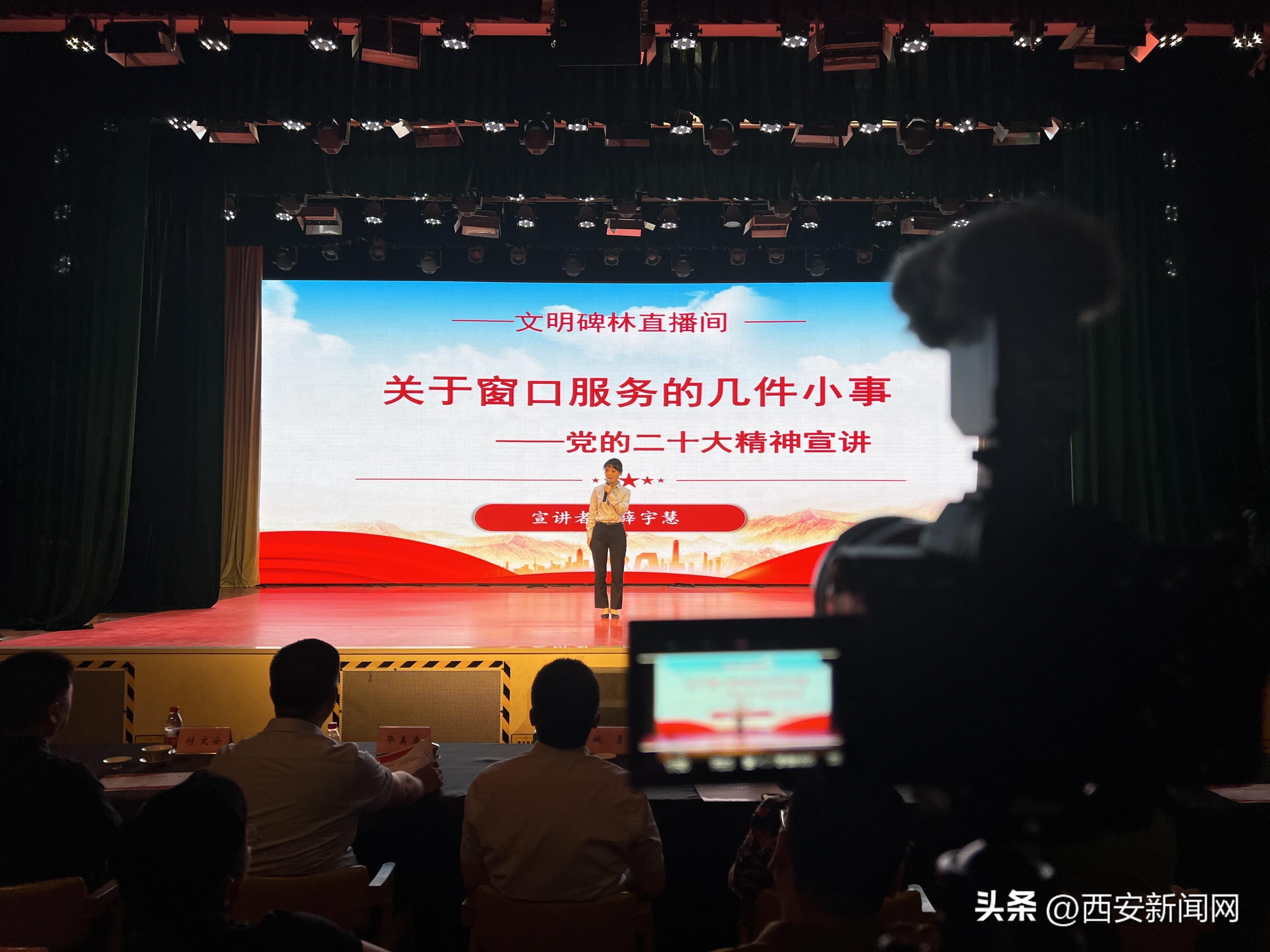 最新电视技术，打造温馨家庭剧场体验