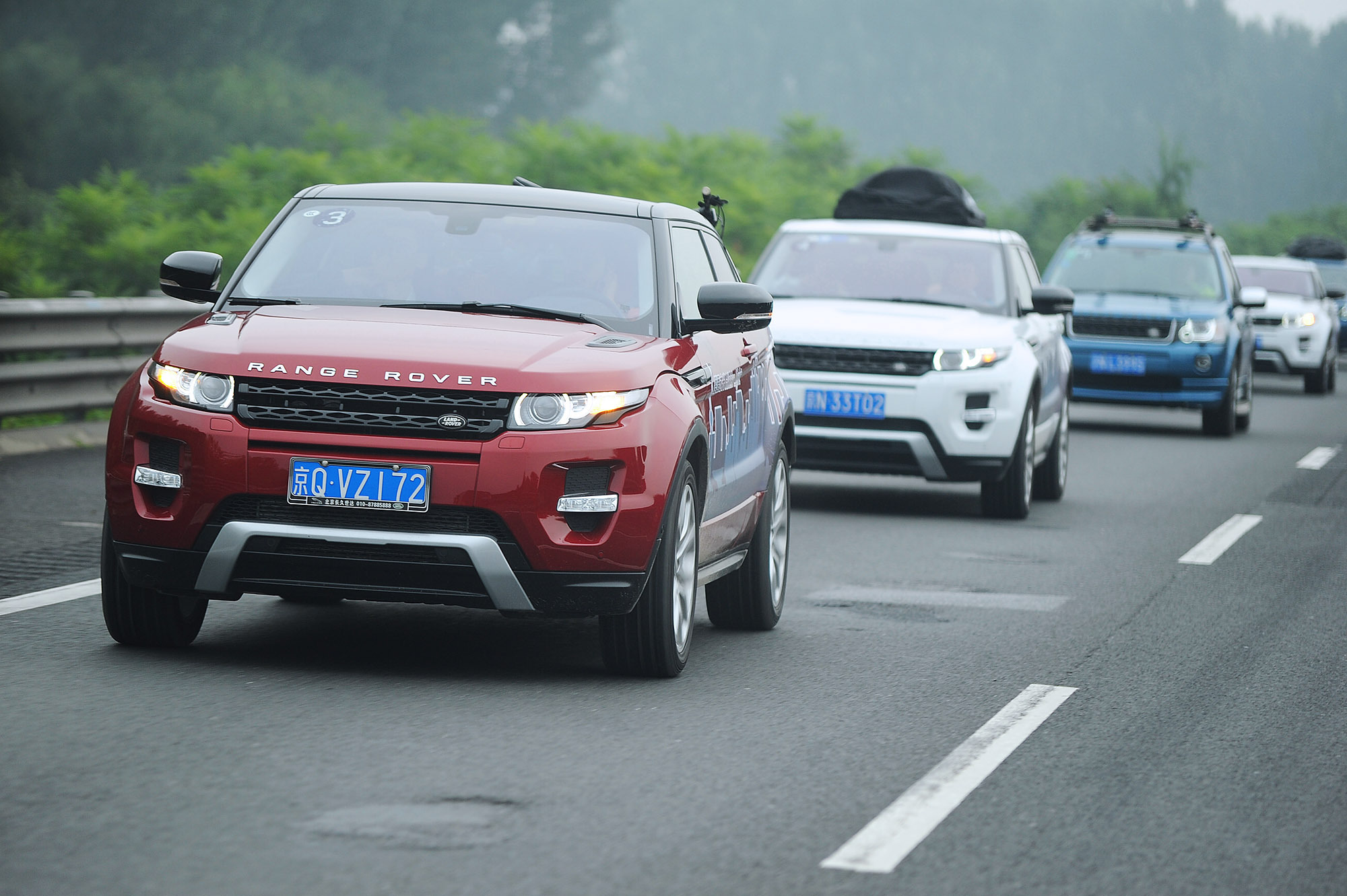 路虎极光最新传奇SUV，时代之光引领潮流新标杆