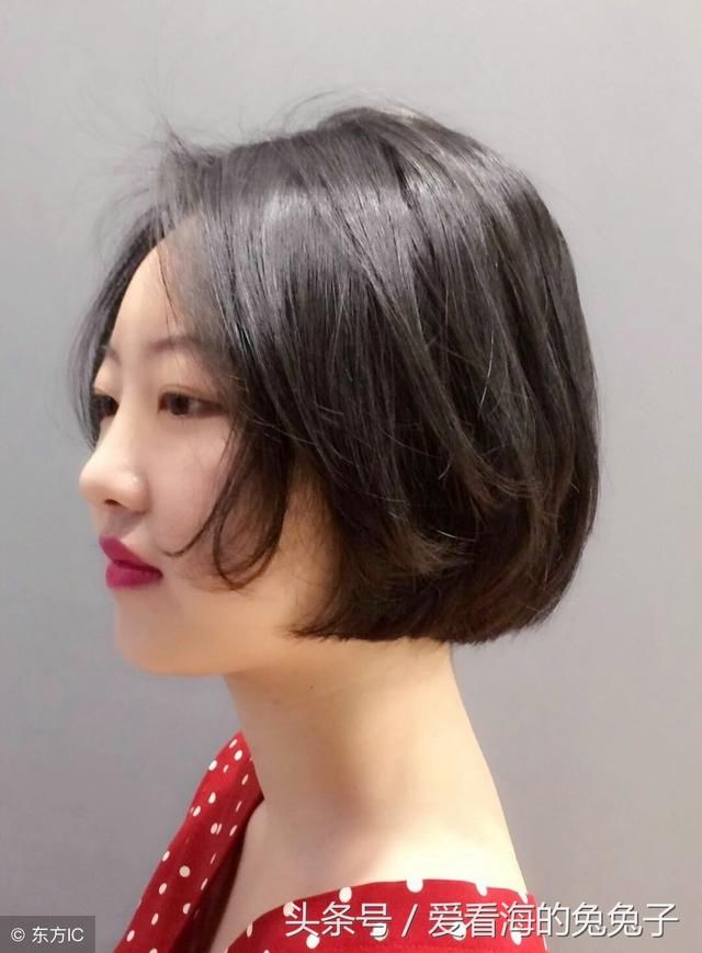 最新卷发短发趋势，变化之美，自信之光闪耀登场