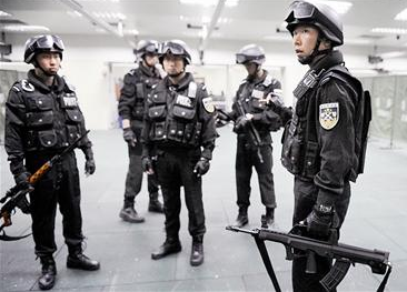 电视剧特警突击队，巷弄深处的独特小店探秘之旅