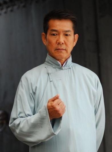 元彪的最新动态，影视巨星的发展轨迹与当下风采展示