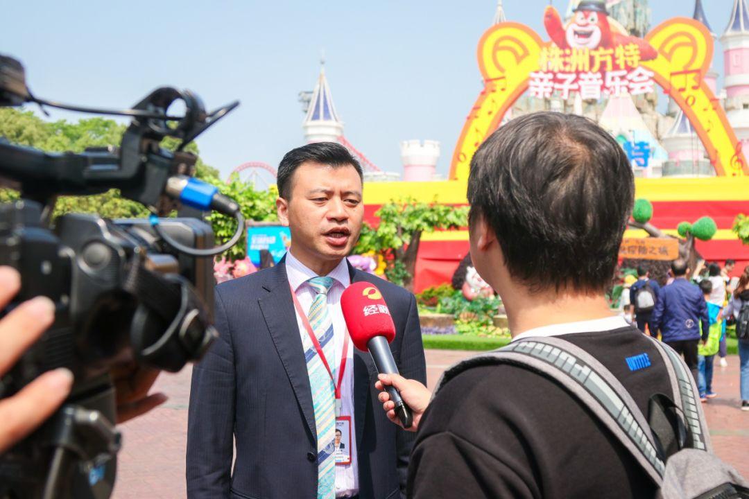 熊出没光头强配音演员与自然的诗意邂逅