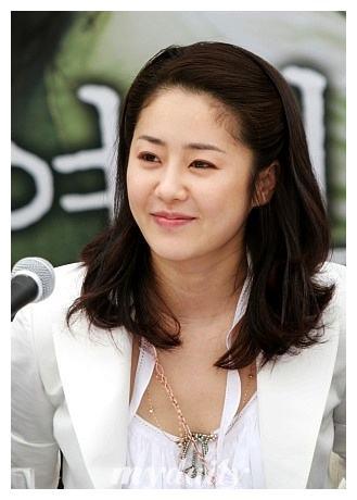 47岁女明星，闪耀星光的璀璨之旅