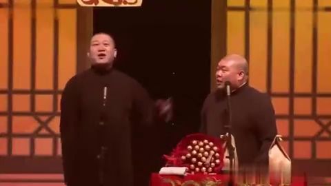 张鹤伦最新相声，小巷深处的笑声传奇