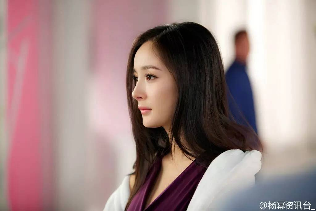 杨幂电影最新力作，时代之光下的璀璨星辰