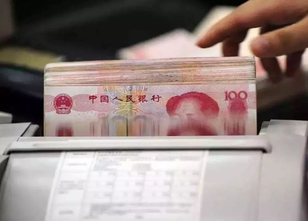 英镑最新消息,英镑最新消息与友情的温馨日常