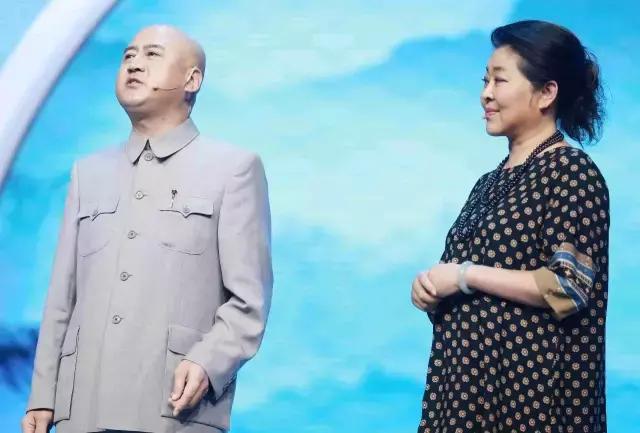 方清平最新相声，小巷深处的笑声盛宴