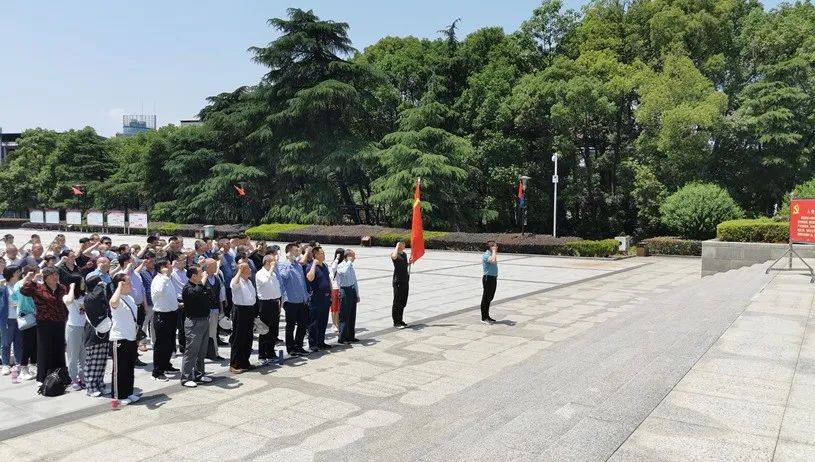 吴悠最新动态，力量变化中的自信与成就感展现学习风采
