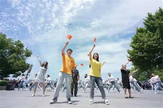 最新早晨图，高科技产品引领未来生活新潮流的崭新篇章