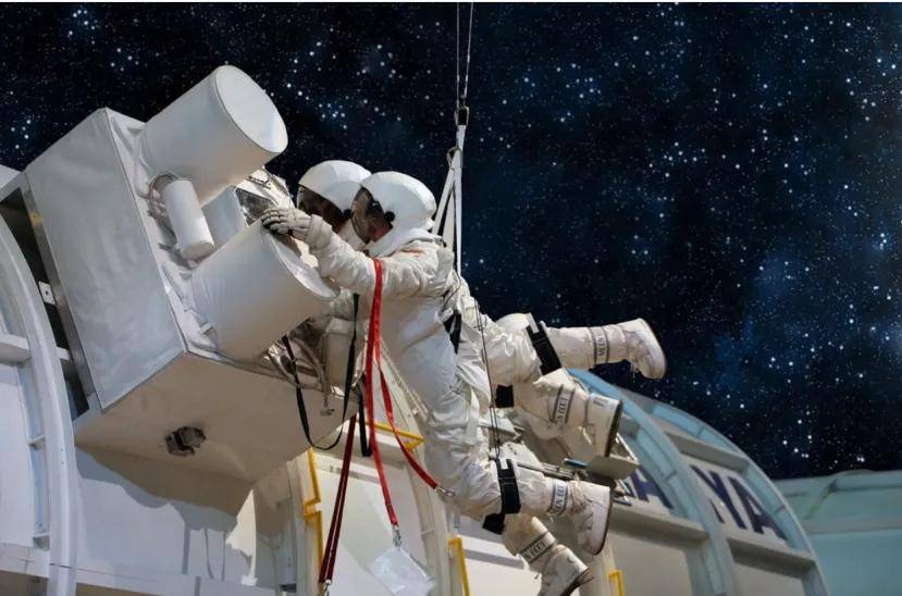 最新太空新闻，星际小探险家的奇妙探险日