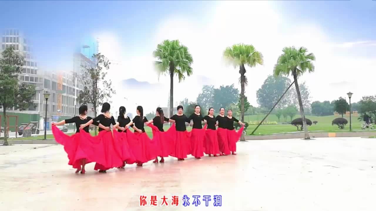 最新广场舞变队形8人秀，舞动自信，绽放无限魅力